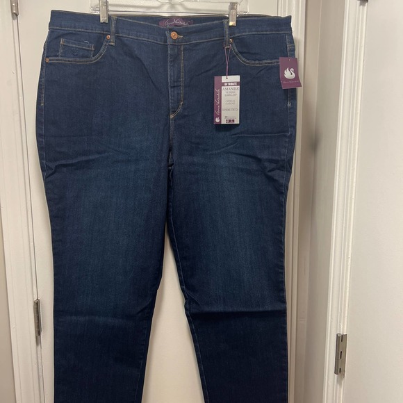 * Gloria Vanderbilt Women's Amanda Classic Tapered  Leg Classic Rise Jeans - Picture 1 of 6